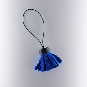 BUILDING BLOCK TASSEL 7.2 - BLUE SUEDE